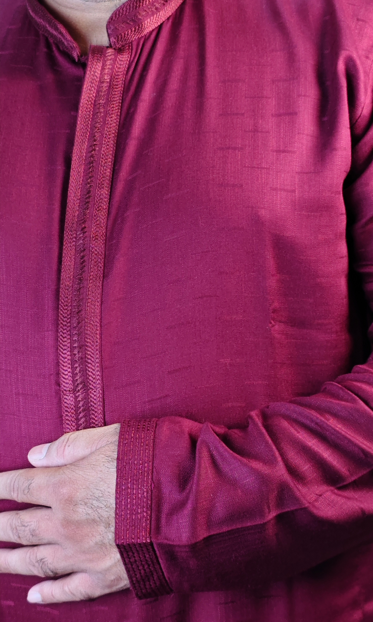 Maroon Viscose Linen Kurta with Embroidered Neck & Cuffs